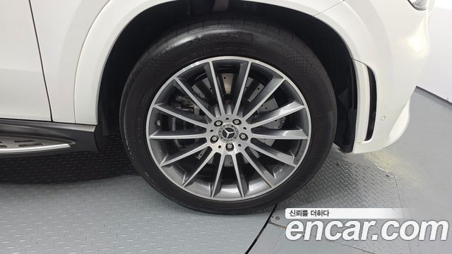 Mercedes-Benz GLE-Class 2023 — photo 7