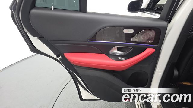 Mercedes-Benz GLE-Class 2023 — photo 15