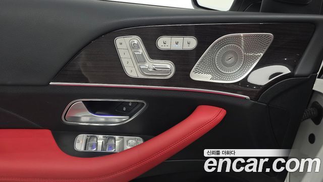 Mercedes-Benz GLE-Class 2023 — photo 27