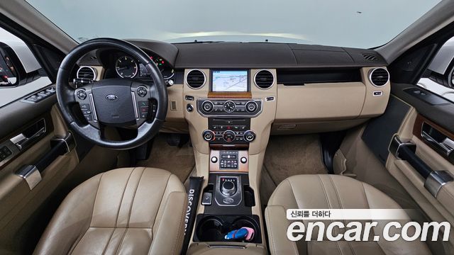 Land Rover Discovery 2016 — photo 7