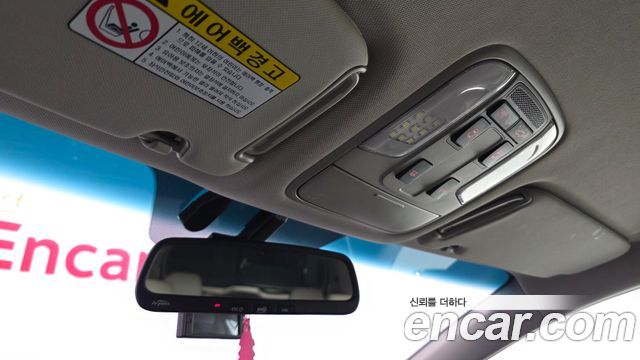 Kia Canival 2017 — photo 23