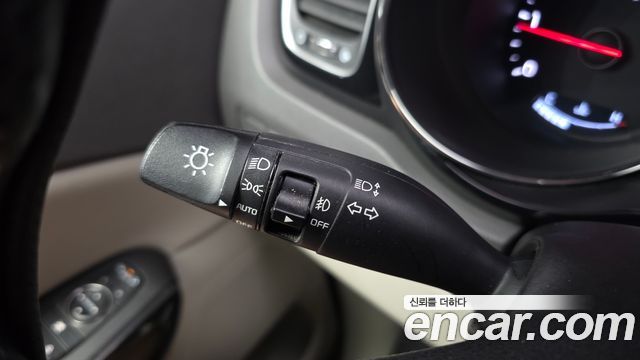 Kia Canival 2017 — photo 24