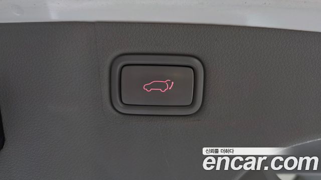 Kia Canival 2017 — photo 27