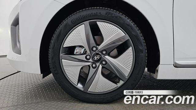 Hyundai Ioniq 2020 — photo 5