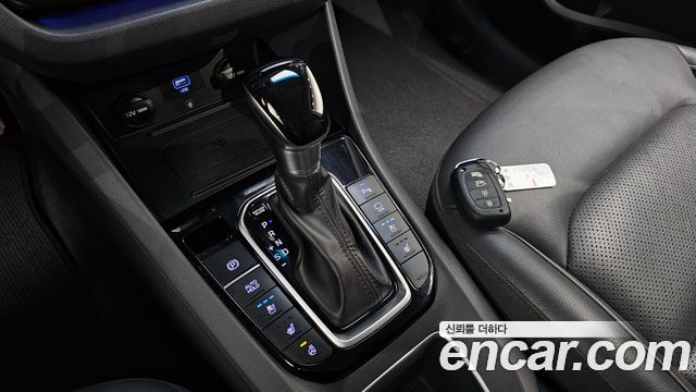Hyundai Ioniq 2020 — photo 12