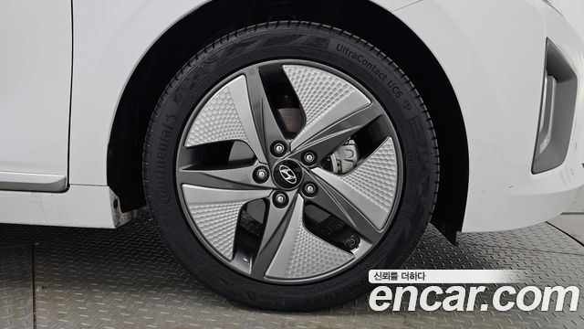 Hyundai Ioniq 2020 — photo 7
