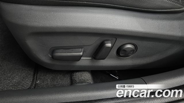 Hyundai Ioniq 2020 — photo 28