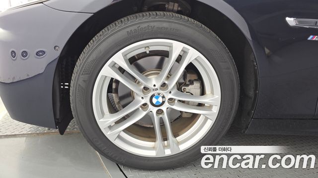 BMW 5-Series 2016 — photo 5
