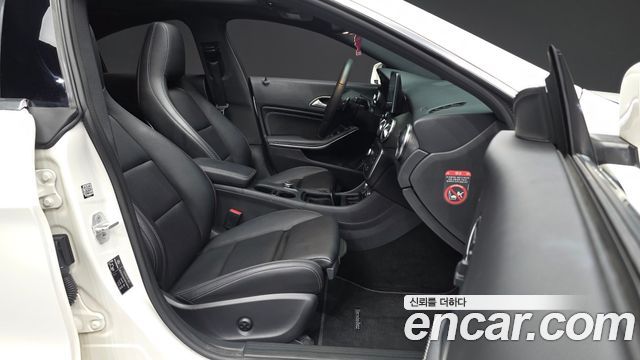 Mercedes-Benz CLA-Class 2016 — photo 11