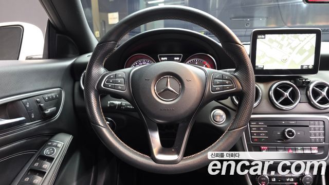 Mercedes-Benz CLA-Class 2016 — photo 13