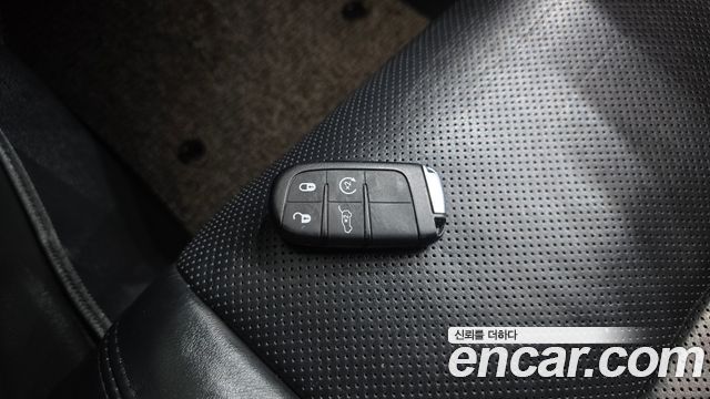 Jeep Cherokee 2018 — photo 24