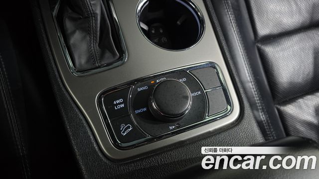 Jeep Cherokee 2018 — photo 27