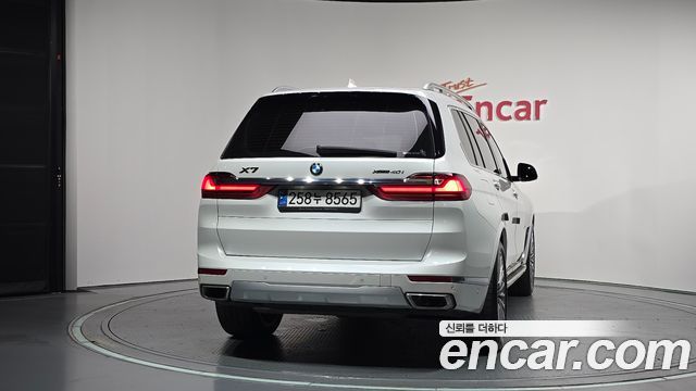 BMW X7 2021 — photo 4