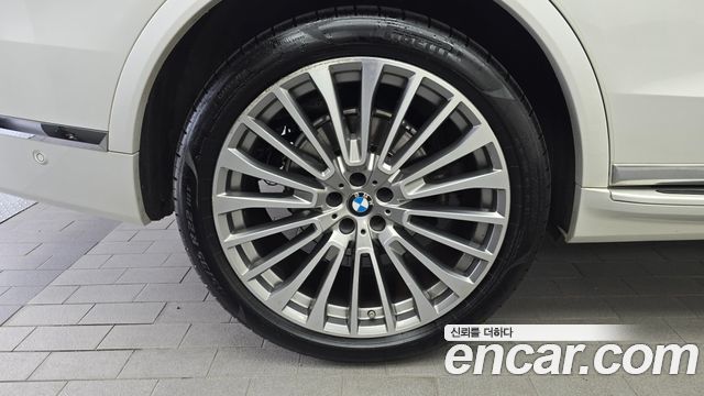BMW X7 2021 — photo 5