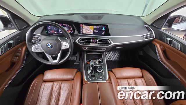 BMW X7 2021 — photo 10
