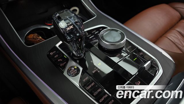 BMW X7 2021 — photo 12