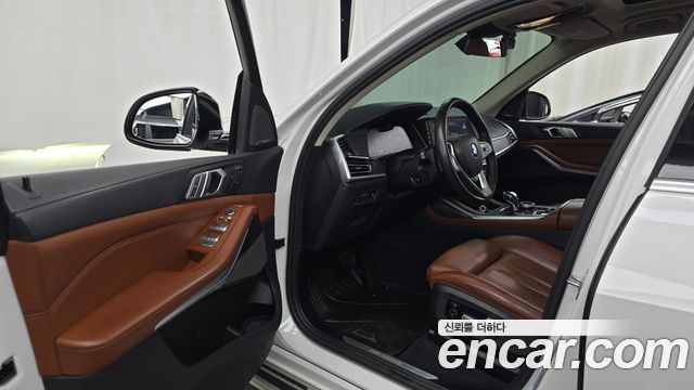 BMW X7 2021 — photo 13