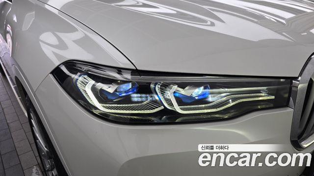 BMW X7 2021 — photo 8