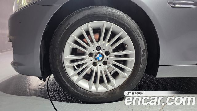 BMW 5-Series 2015 — photo 5