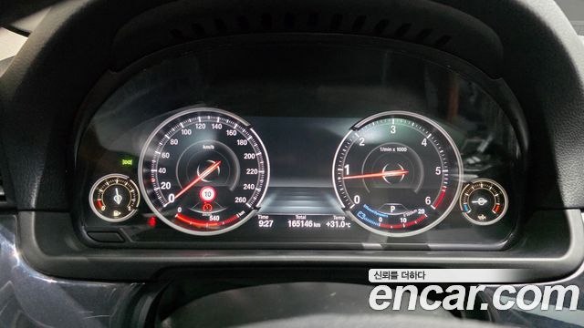 BMW 5-Series 2015 — photo 8