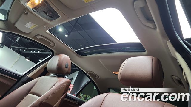 BMW 5-Series 2015 — photo 20