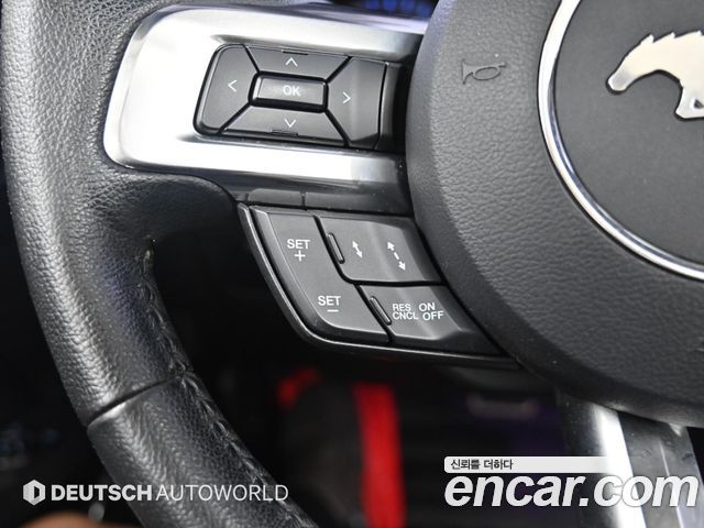 Ford Mustang 2015 — photo 17