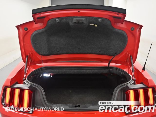Ford Mustang 2015 — photo 19