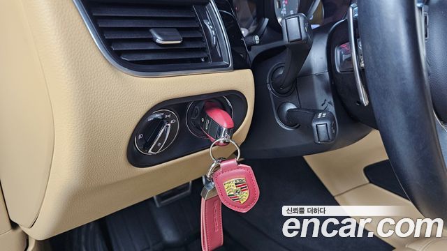 Porsche Macan 2017 — photo 14