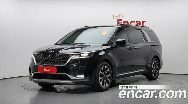 Kia Canival 2022 — photo 1