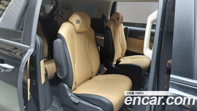 Kia Canival 2022 — photo 17