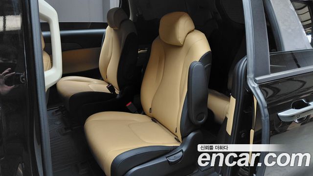 Kia Canival 2022 — photo 21