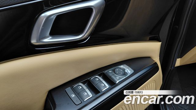 Kia Canival 2022 — photo 26