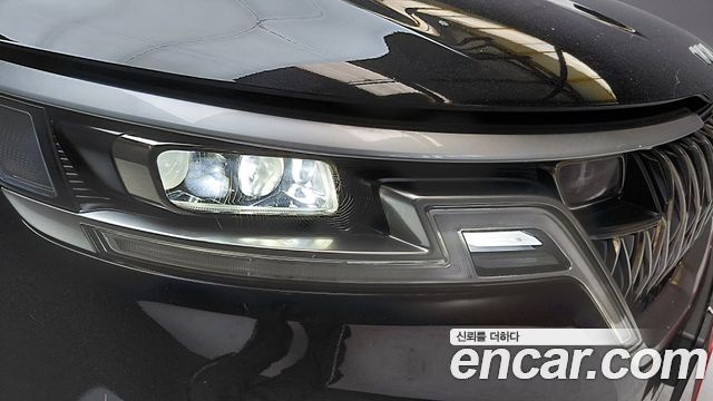 Kia Canival 2022 — photo 8