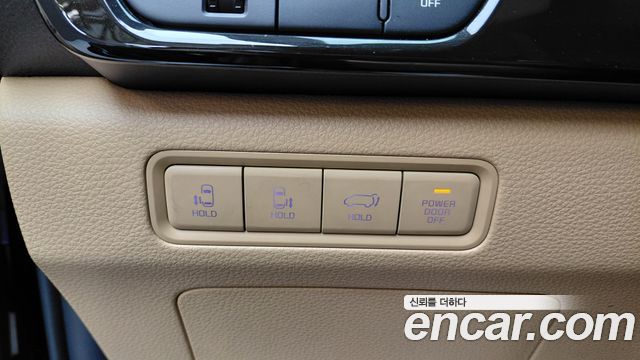 Kia Canival 2023 — photo 23