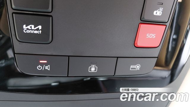 Kia Canival 2023 — photo 26
