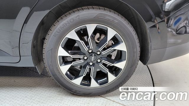 Kia Canival 2023 — photo 7