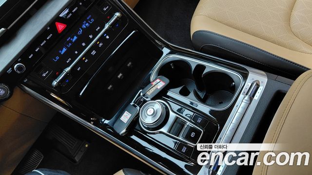 Kia Canival 2023 — photo 12