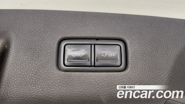 Kia Canival 2023 — photo 23