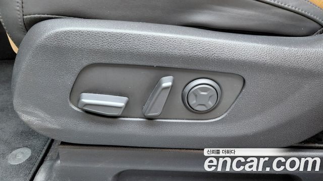 Kia Canival 2023 — photo 31