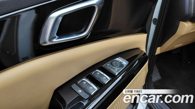 Kia Canival 2023 — photo 33