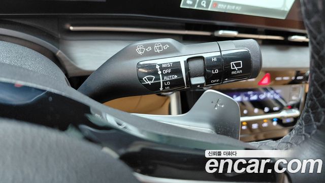 Kia Canival 2023 — photo 34