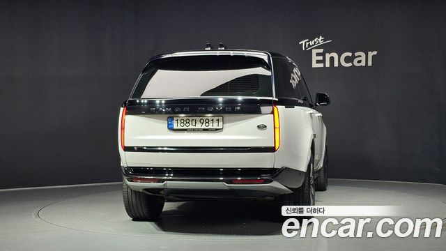 Land Rover Range Rover 2023 — photo 4