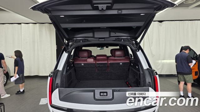 Land Rover Range Rover 2023 — photo 26