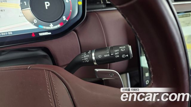 Land Rover Range Rover 2023 — photo 29