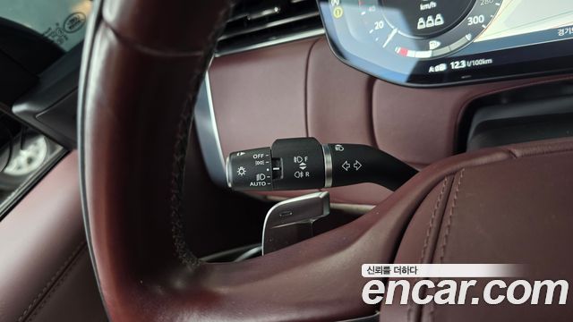 Land Rover Range Rover 2023 — photo 30