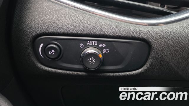Chevrolet Korea Malibu 2017 — photo 13