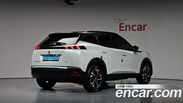 Peugeot 2008 2023 — photo 2