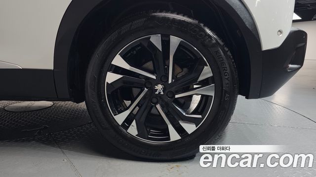 Peugeot 2008 2023 — photo 7