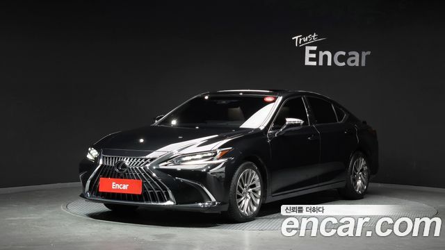 Lexus ES 2024 — photo 1