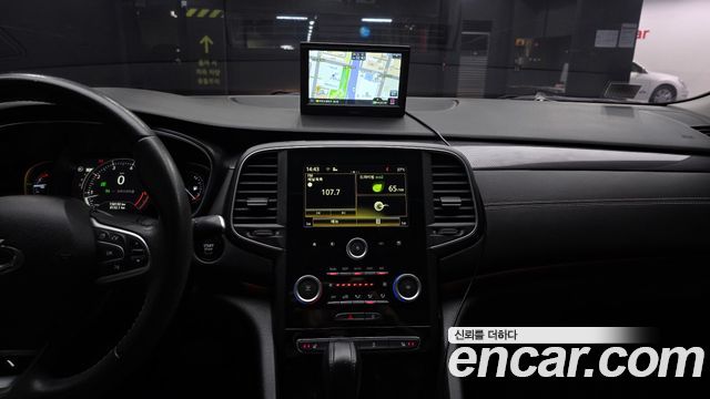 Renault Korea SM6 2016 — photo 14